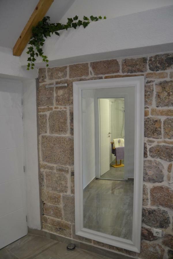 Apartment Lavanda Sinj Exterior foto