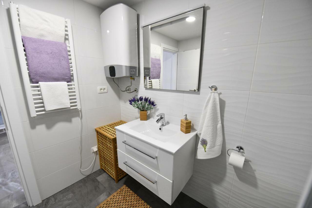 Apartment Lavanda Sinj Exterior foto